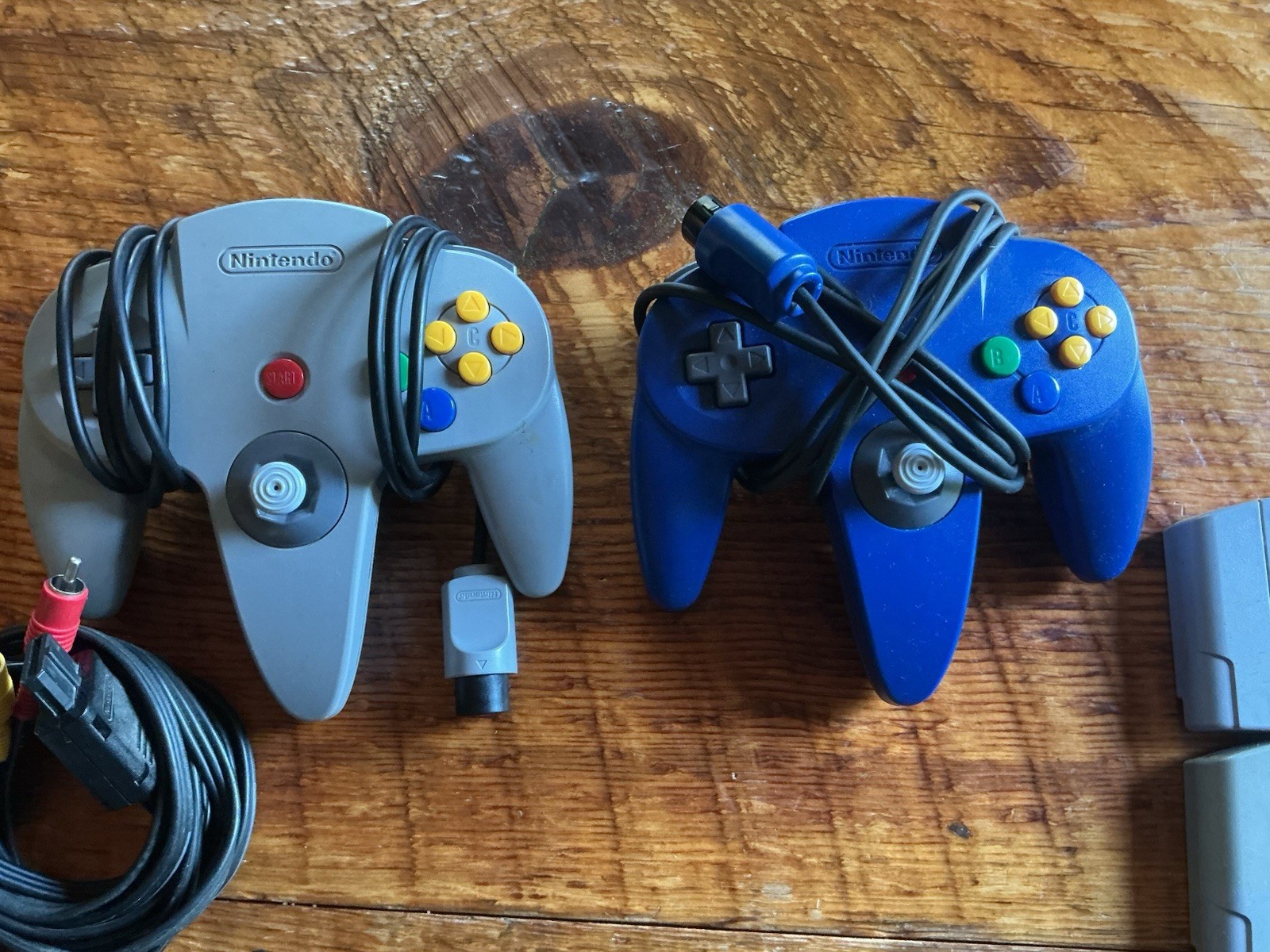 Nintendo 64 N64 Console Bundle 2 Controllers 6 Games Authentic Tested & working