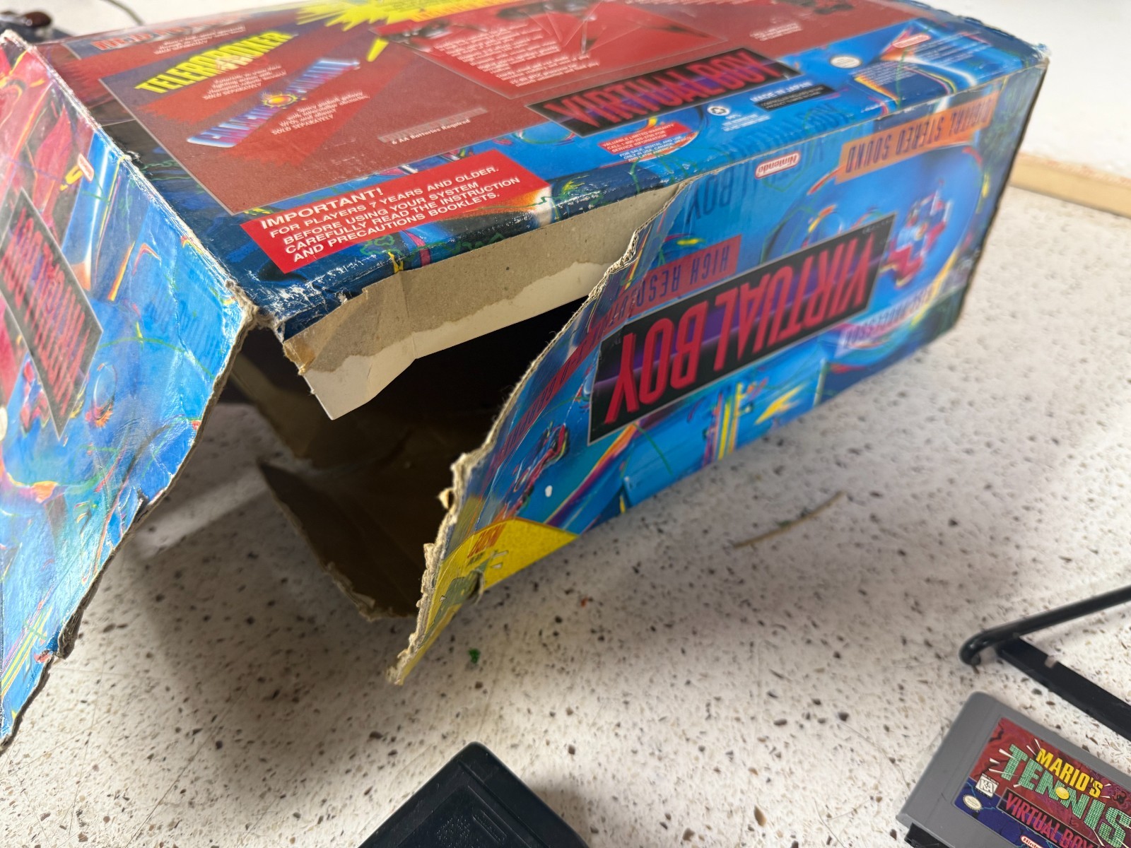 Nintendo Virtual Boy Console Stand Controller Red, with battery pack, box, games