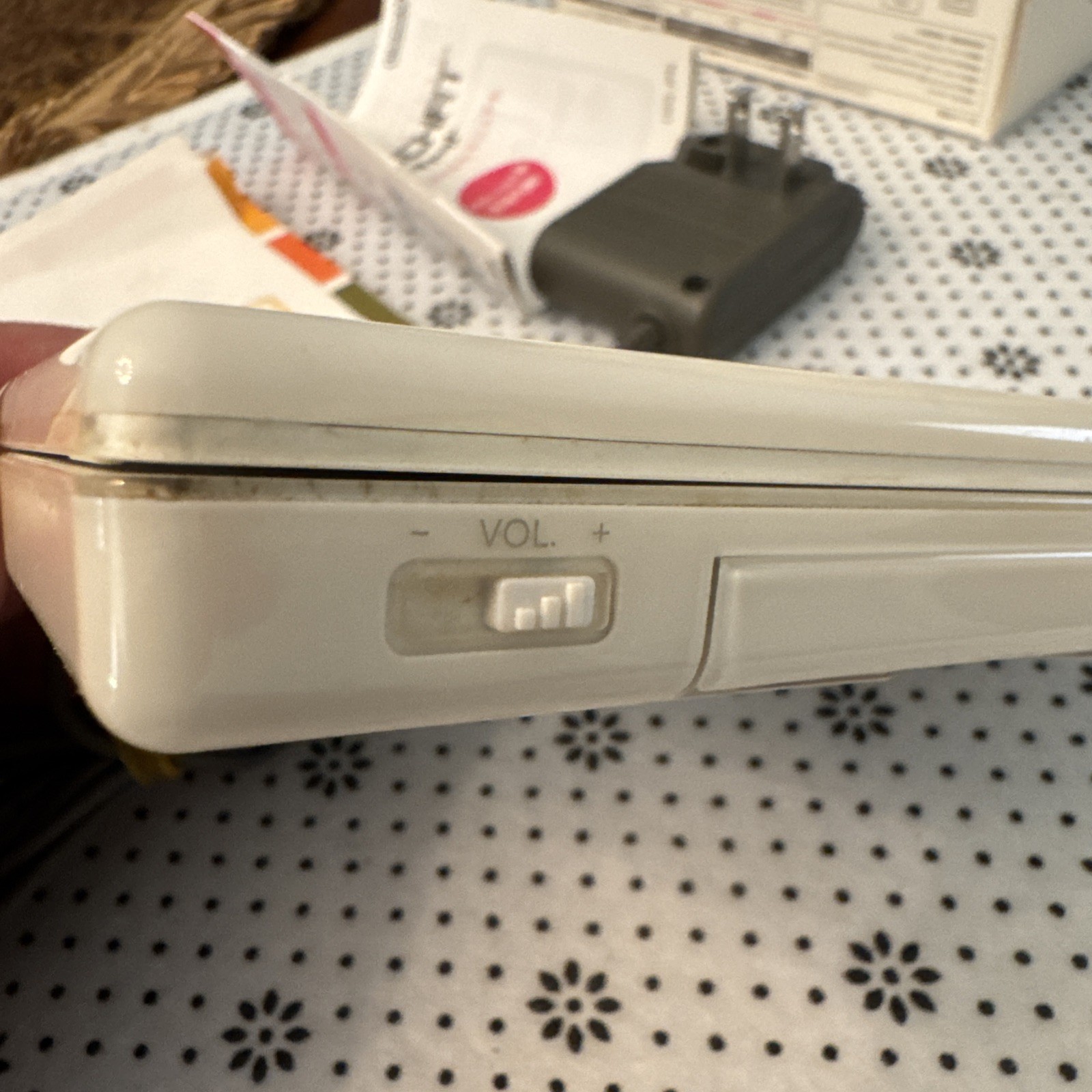 Nintendo DS Lite Handheld Console – Polar White