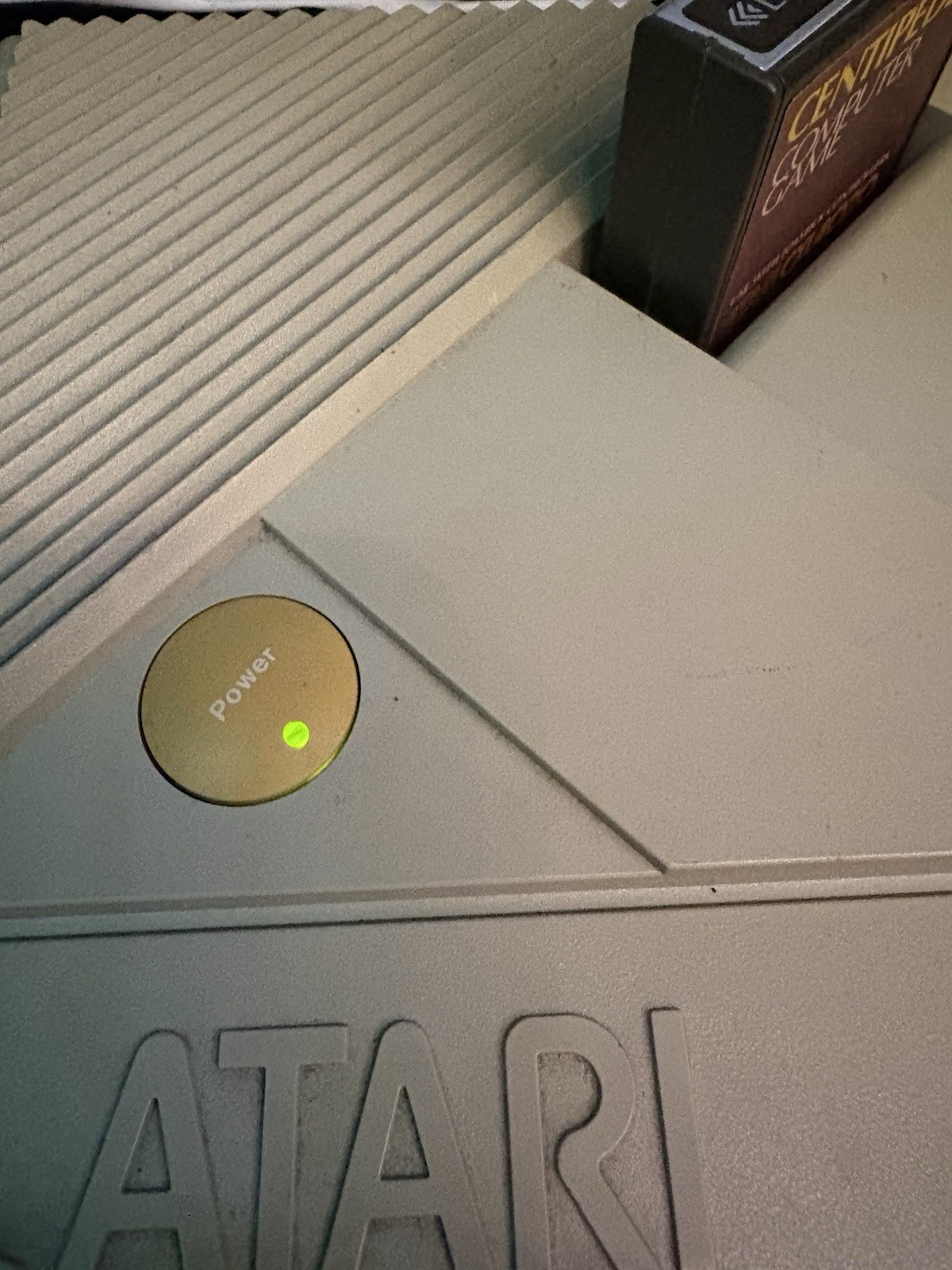 Atari XEGS Game Console/Computer With Keyboard *FOR PARTS OR REPAIR*