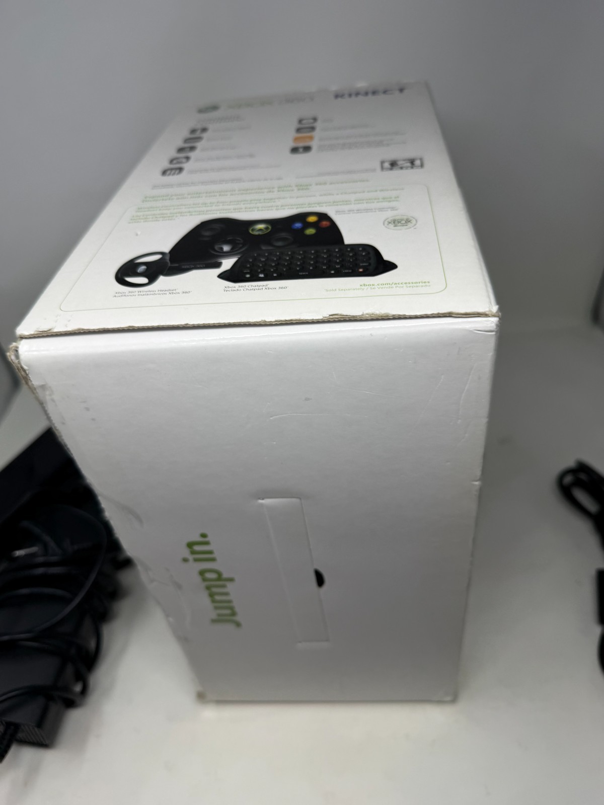 Microsoft Xbox 360 S Console Bundle 2 Controllers Kinect Call of Duty FIFA 17