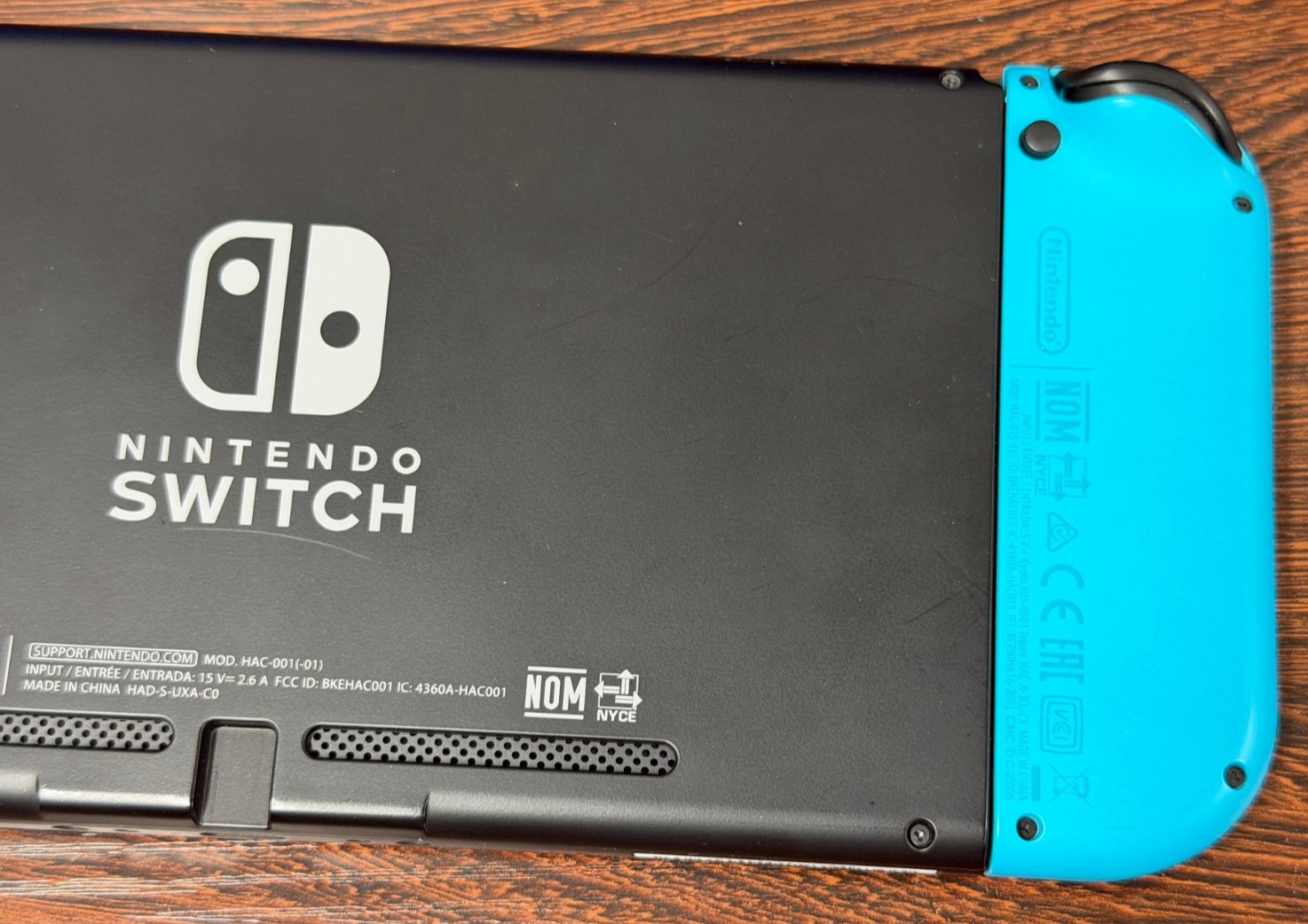 Nintendo Switch Handheld Console Blue Green – Excellent Mint Cond with Extras