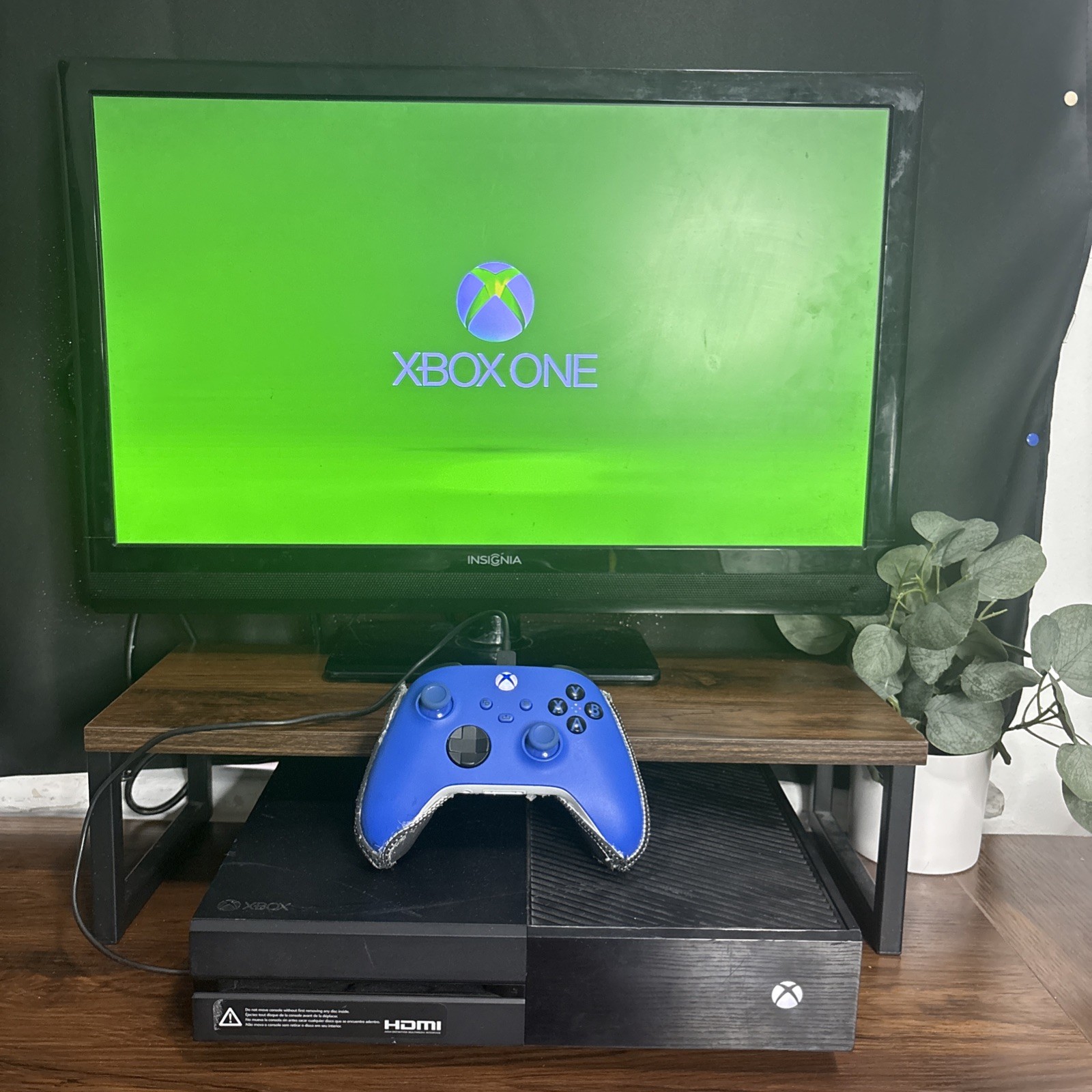 Microsoft Xbox One 1TB Console Bundle (1540) – Tested Working