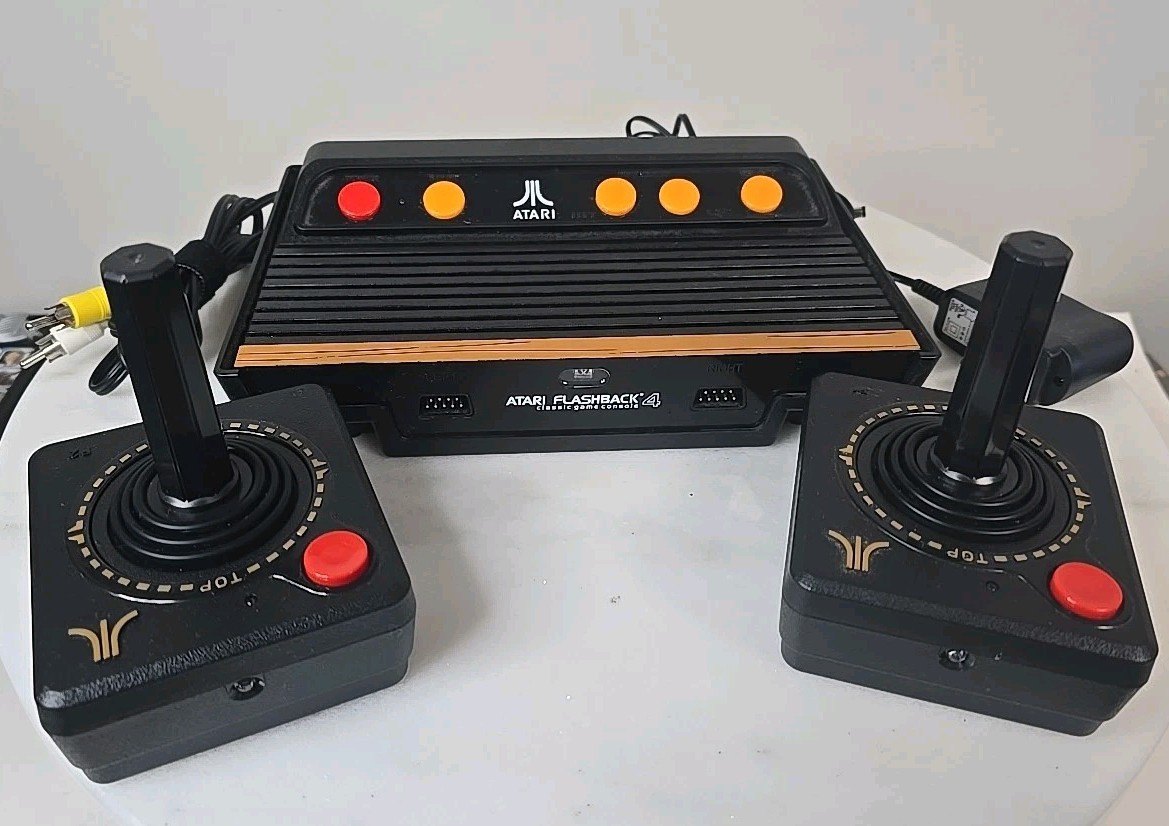 Atari – Flashback 4 classic Game Console Tested & Works Yar’s Revenge Centipede