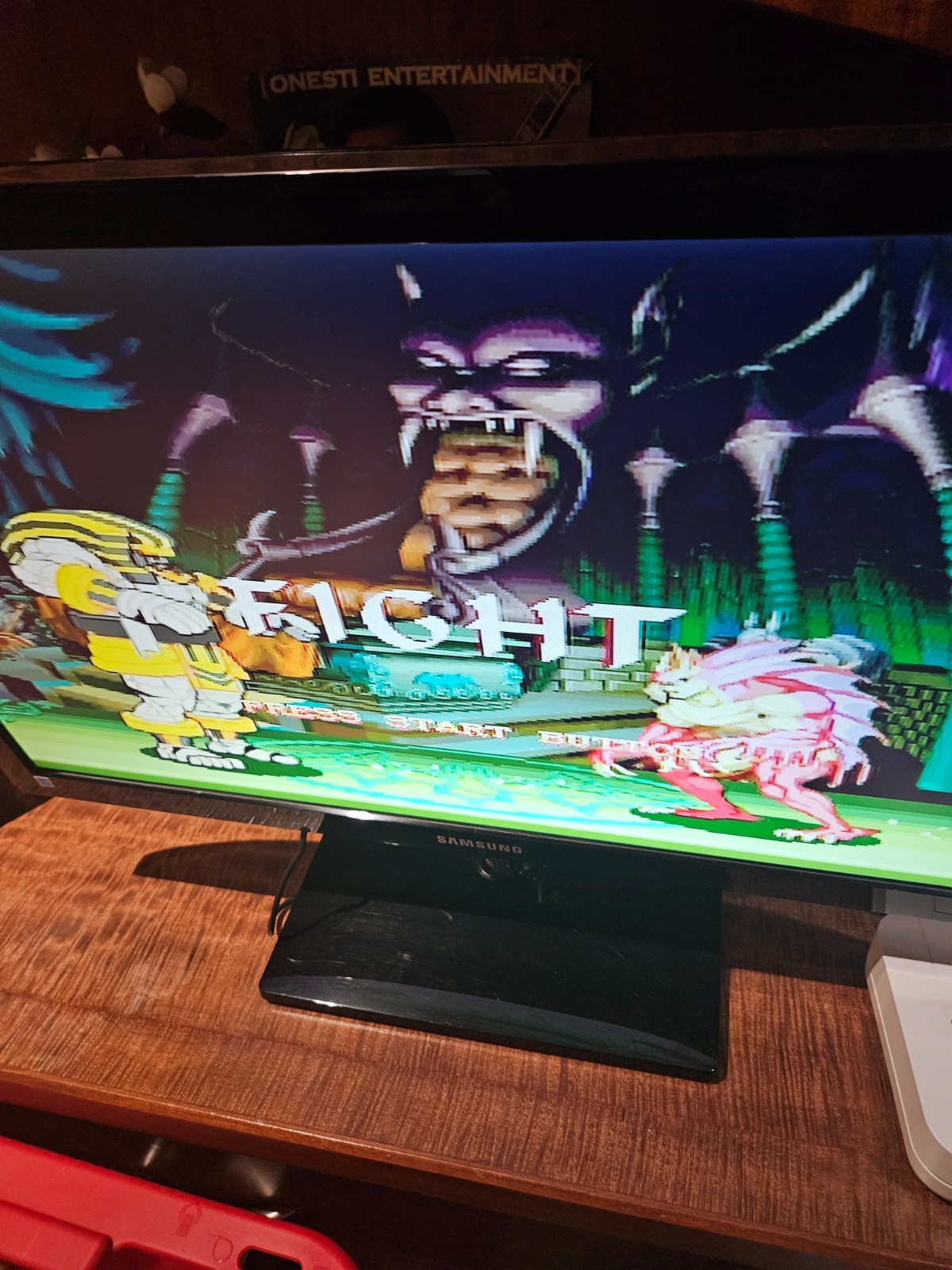 Evercade VS Console With 1 Controller & NGPC & Retron ?