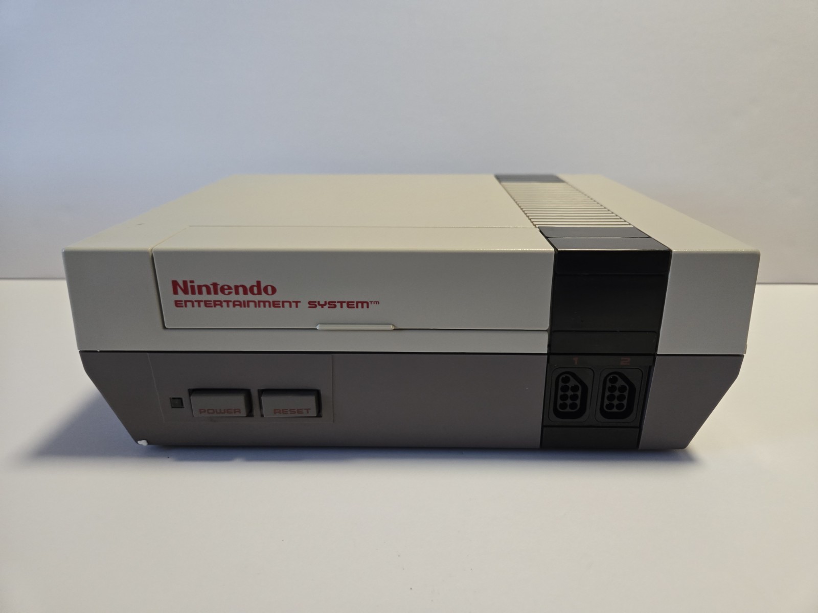 Nintendo NES Control Deck Console Complete with Original Box Cleaned TESTED
