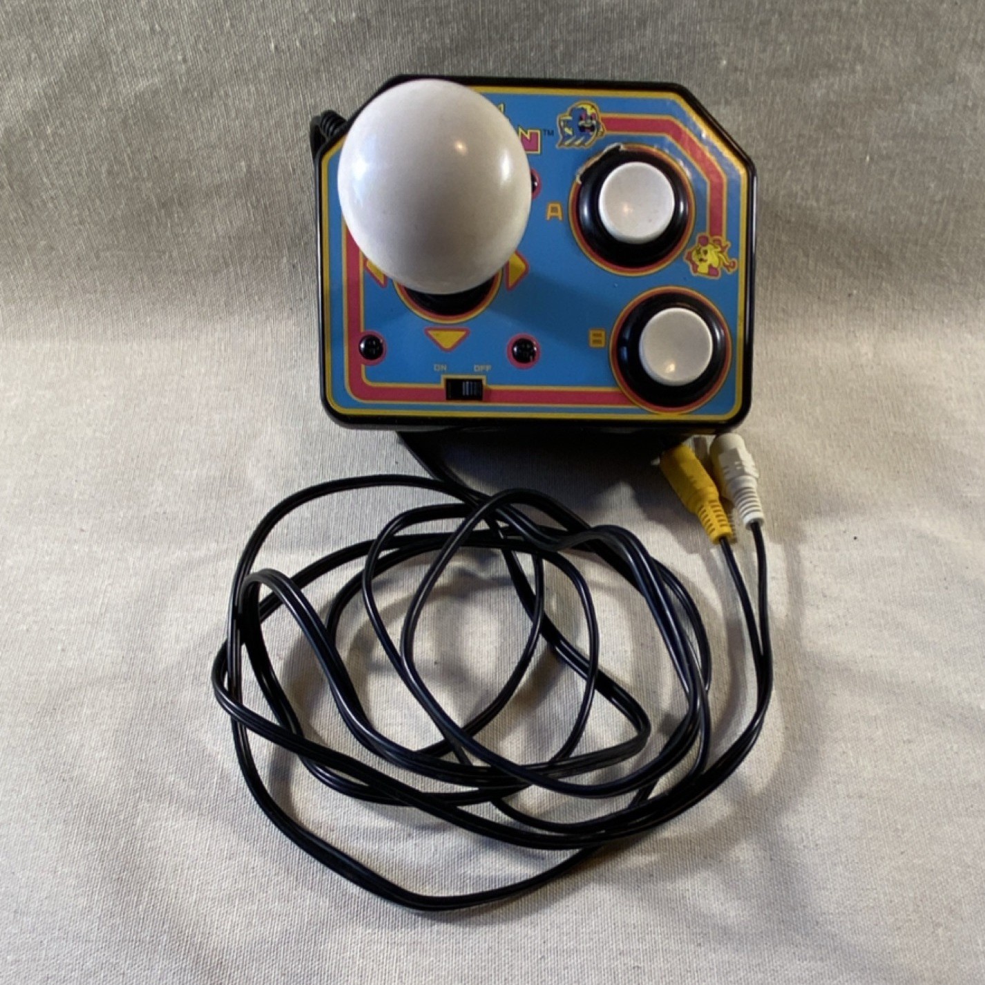 Namco Ms. Pac-Man Plug & Play Microconsole Joystick Composite RCA