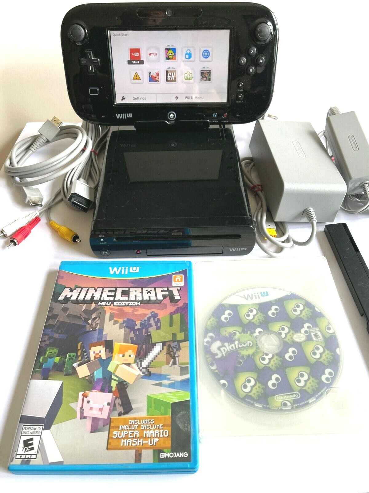 NINTENDO Wii U BLACK CONSOLE & GAMEPAD WITH 2 GAMES, SENSOR BAR AND ALL WIRES