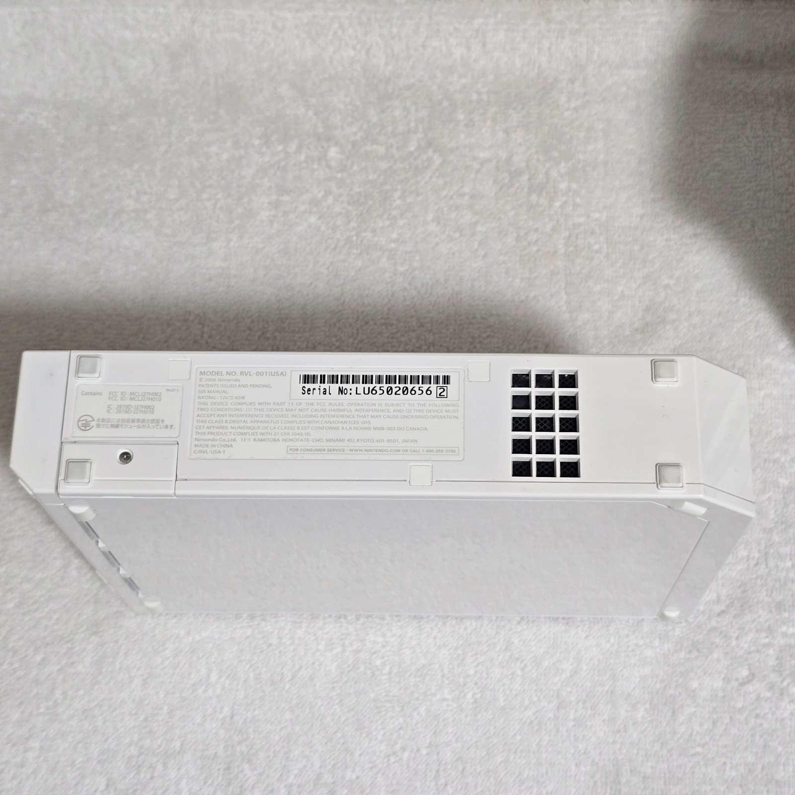 Nintendo Wii RVL-001 Console Bundle White 10 Games GameCube Compatible