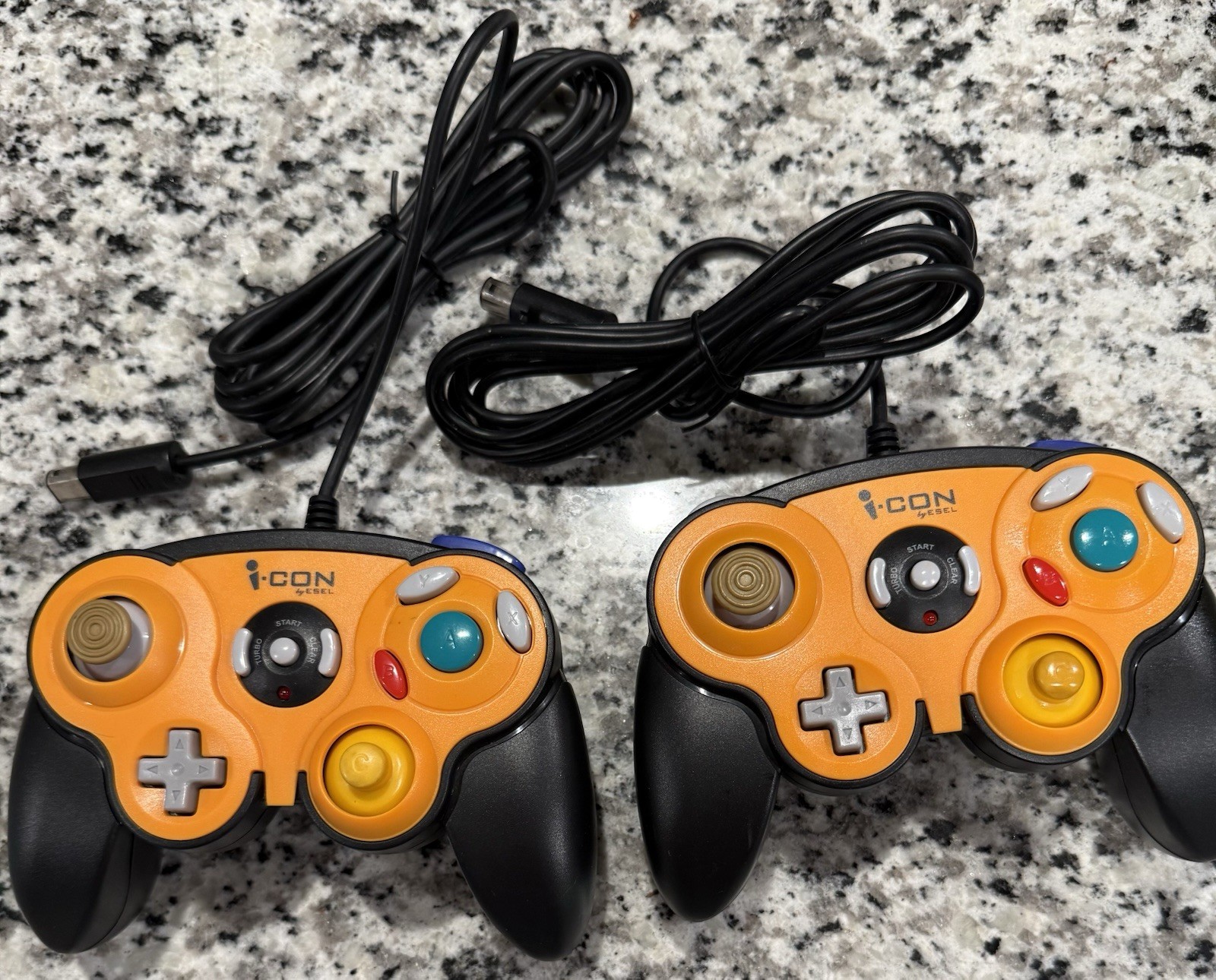 Nintendo GameCube DOL-001 Black Console Bundle OEM Memory Card 251 2 Controllers