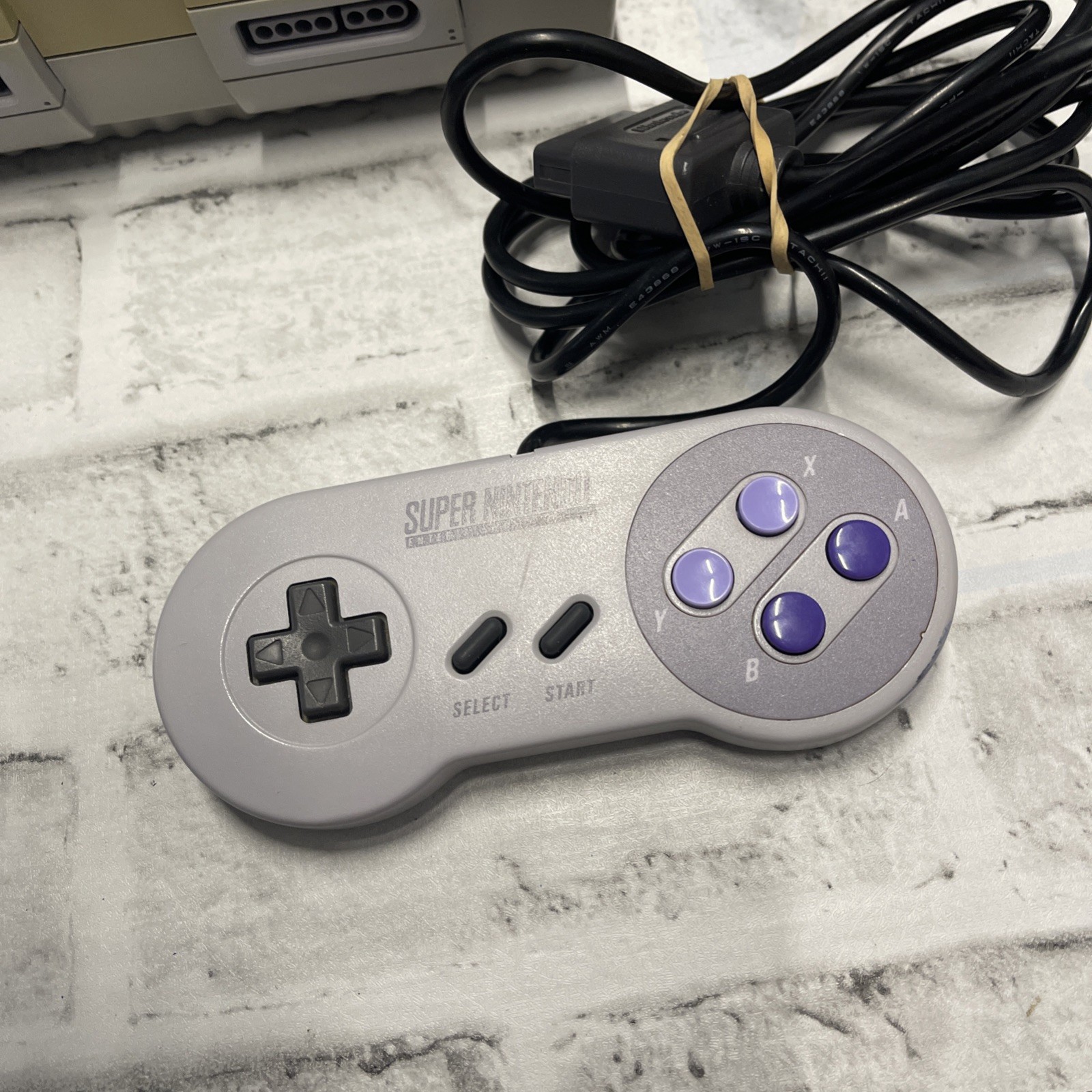 Super Nintendo SNES Console Bundle SNS-001 w/ Two Controllers, Cords Tested GUC