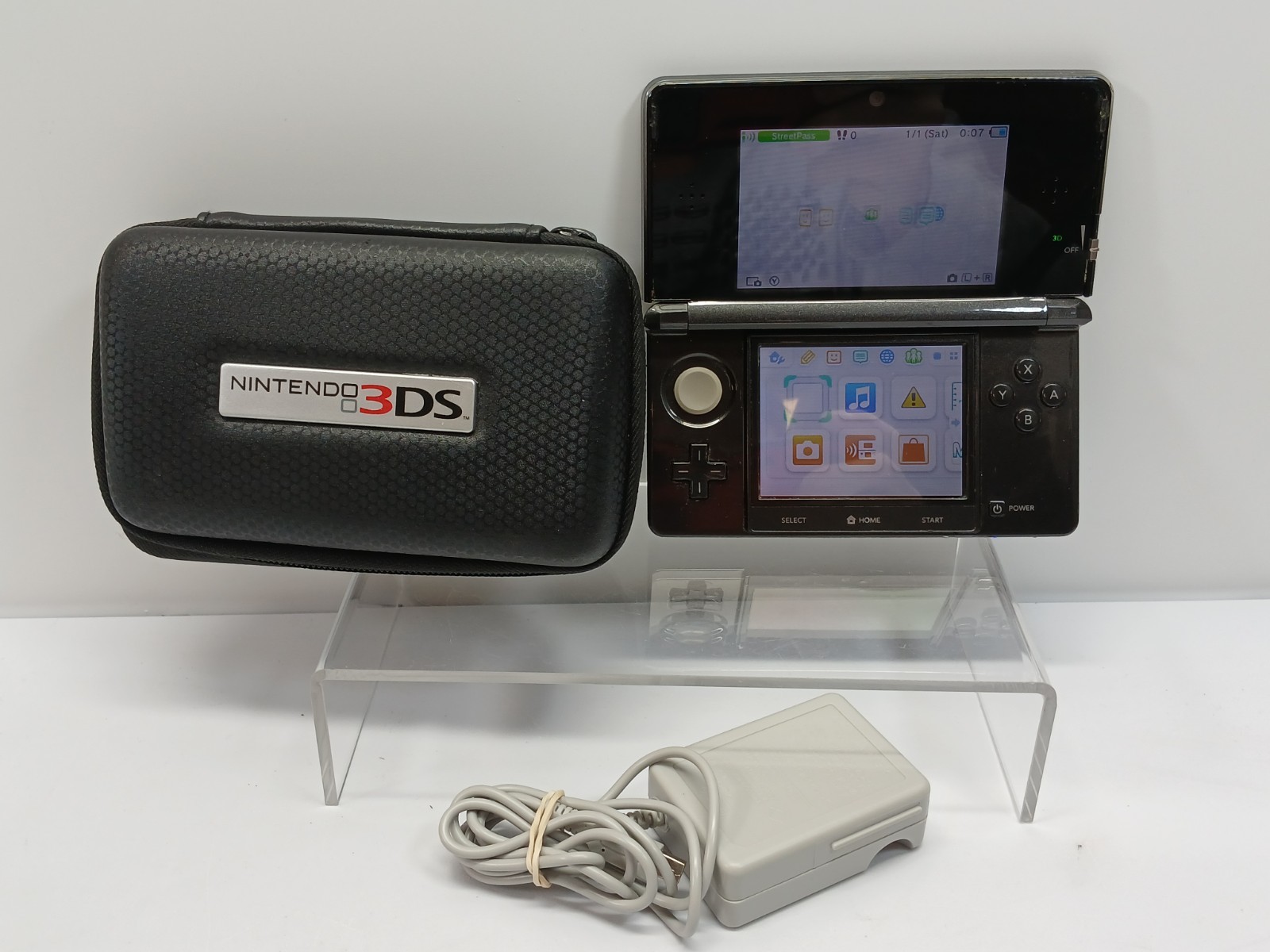 NINTENDO 3DS COSMO BLACK CTR-001: TESTED / WORKING With Case And Charger