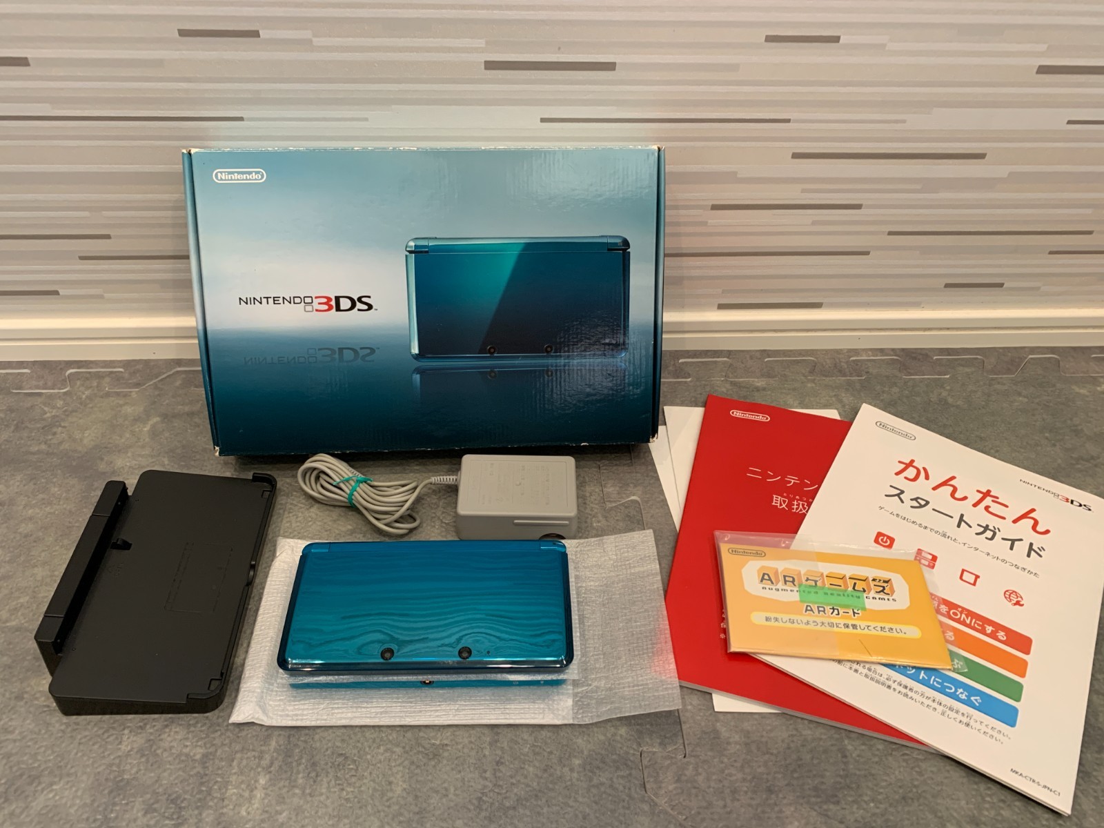 Nintendo 3DS Aqua Blue Console Japanese ver In Box Exc