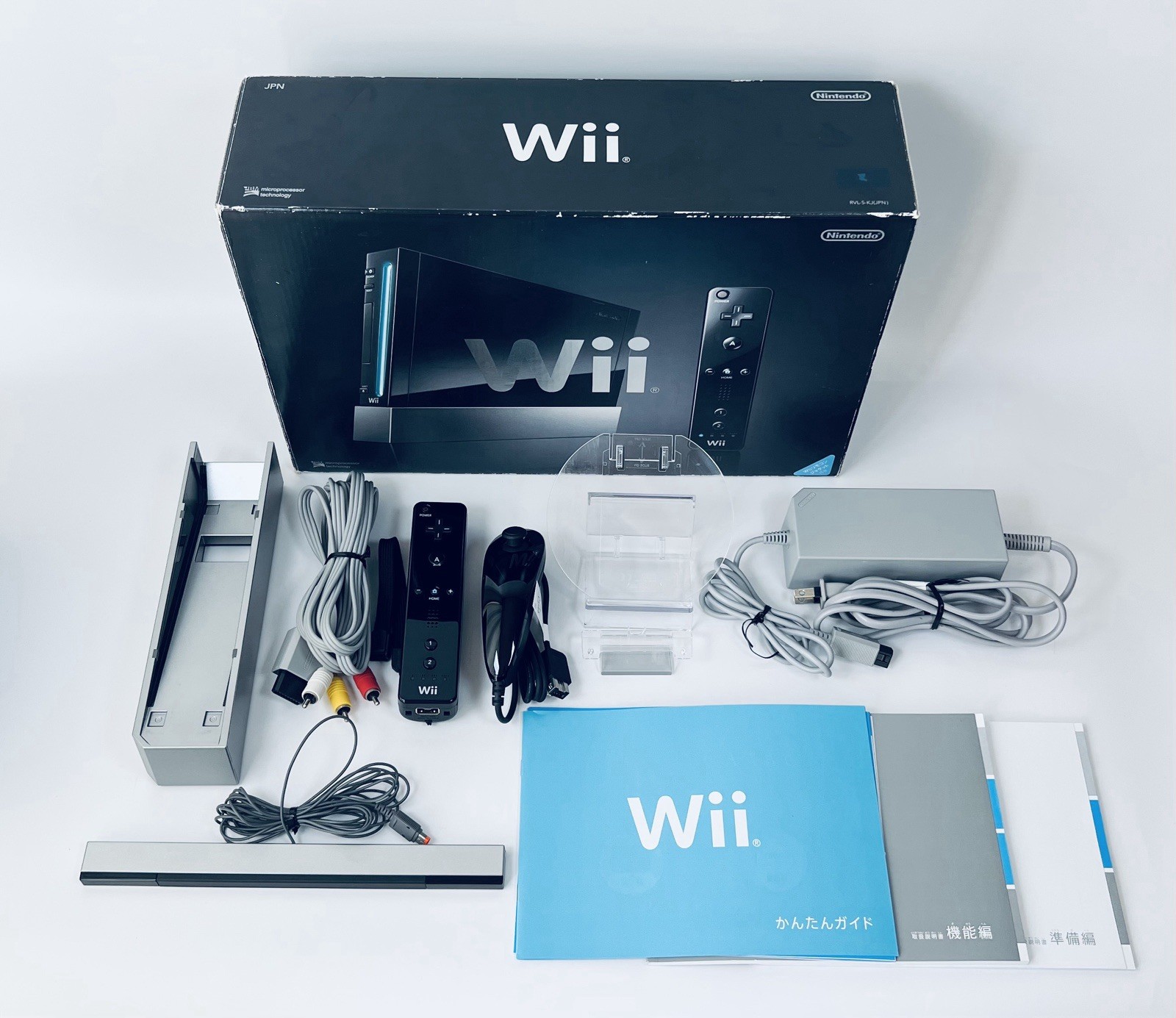Nintendo Wii Japan Edition – Boxed, All Original Accessories, Great Condition