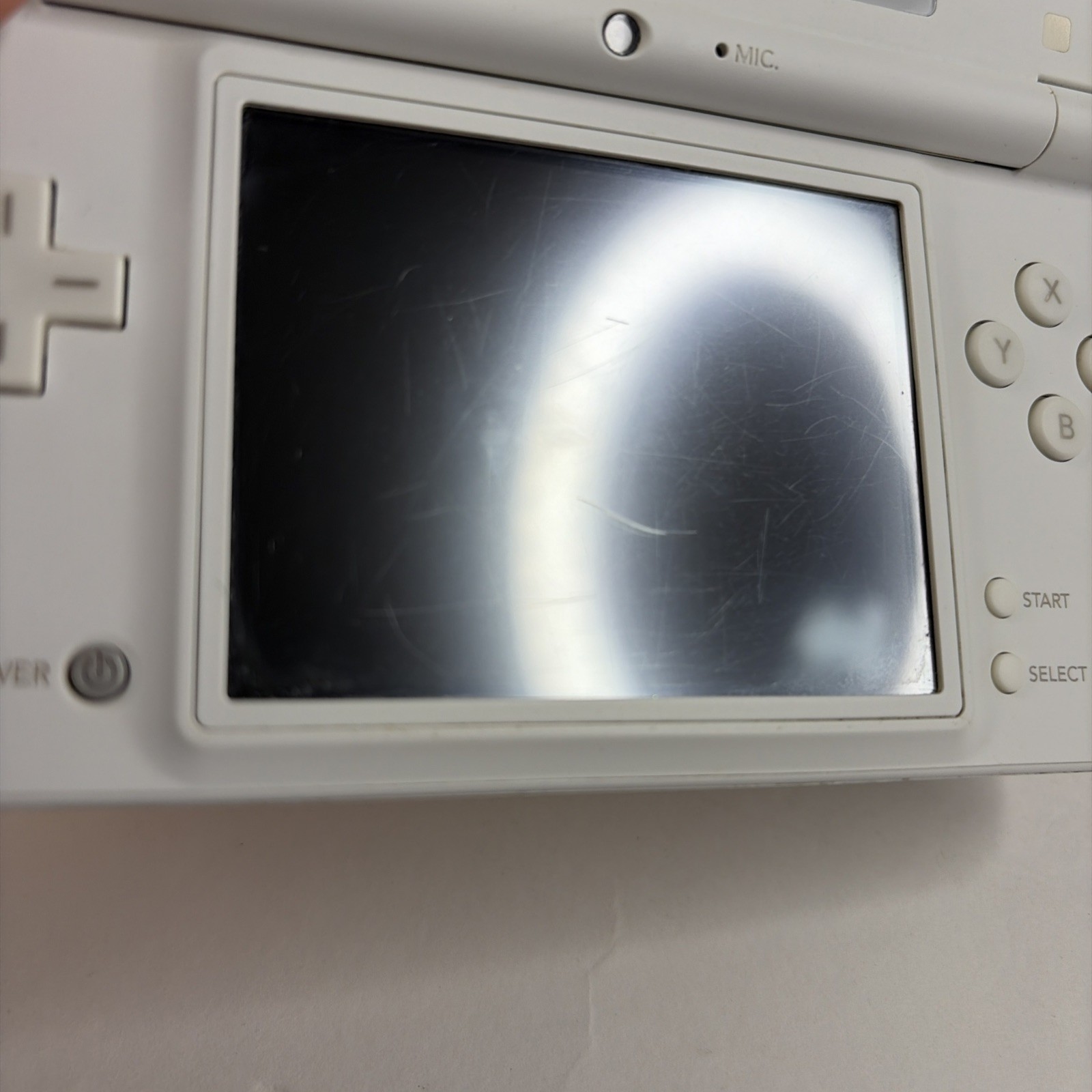 Nintendo DSi White Handheld Game Console with Charger. TESTED/WORKING US Model