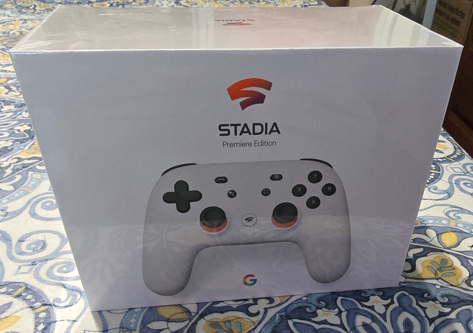 Google Stadia Premiere Edition Bundle NEW Sealed Controller & Chromecast Ultra