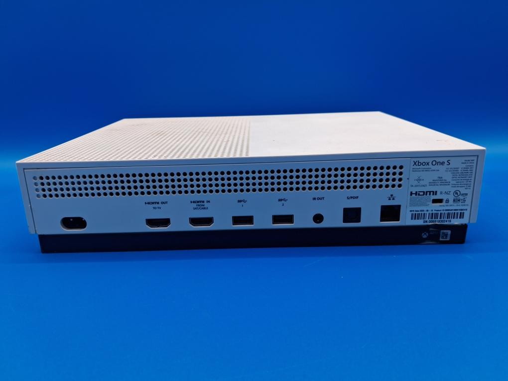 Xbox One S – Console Only Model 1681 1TB