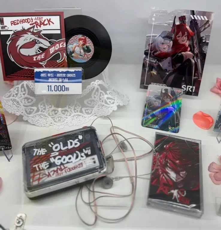 AGF2025 Goddess Of Victory NIKKE Red Hood’s Legit Track Rewind Cassette Player!!