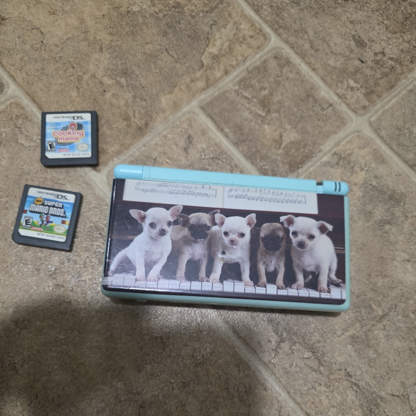 Nintendo DS Lite Mint Green System Complete CIB, Good Shape, + 2 games