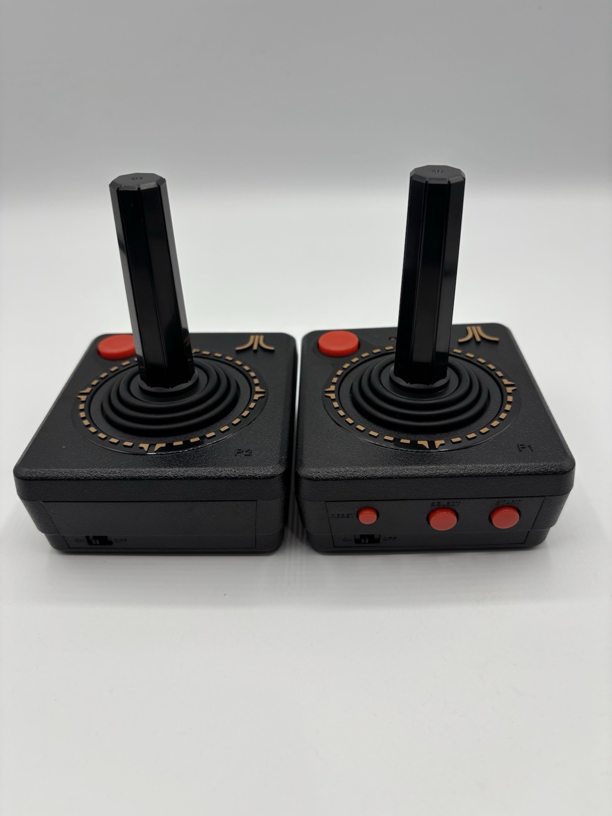 Atari Flashback 7 Gaming Console 101 Games, 2 Controllers, Power Adapter Tested_