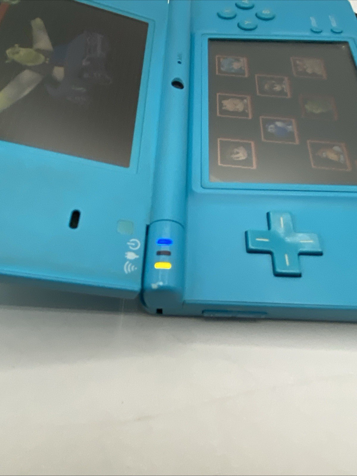 Nintendo DSi Blue Console Bundle w/ Charger & 16GB SD Card