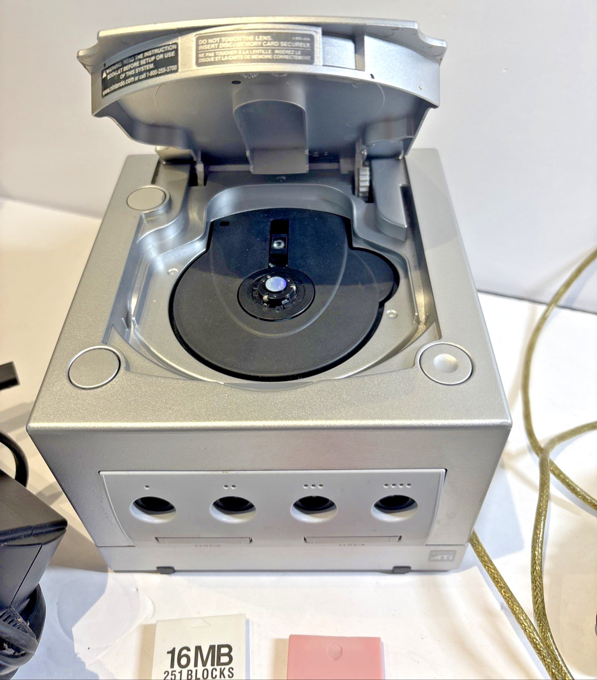 Nintendo GameCube Console – Platinum Silver w Games, Cords, Controller, Manual