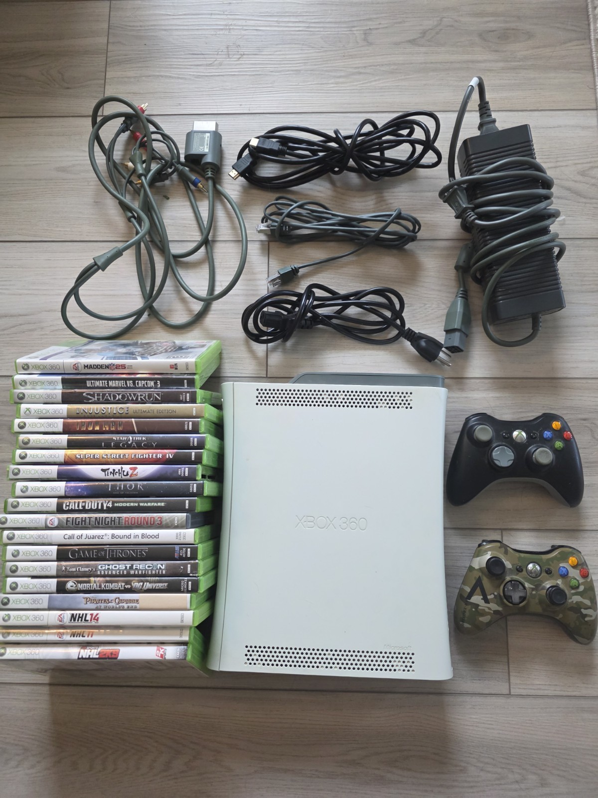Xbox 360 Bundle With 19 Games, 2 Controllers And All Cables. Tested And Working