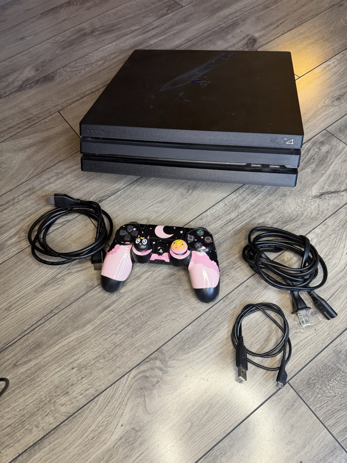 Sony PlayStation 4 Pro 1TB CUH-7215B Console w/ Custom DualShock 4 & Cables