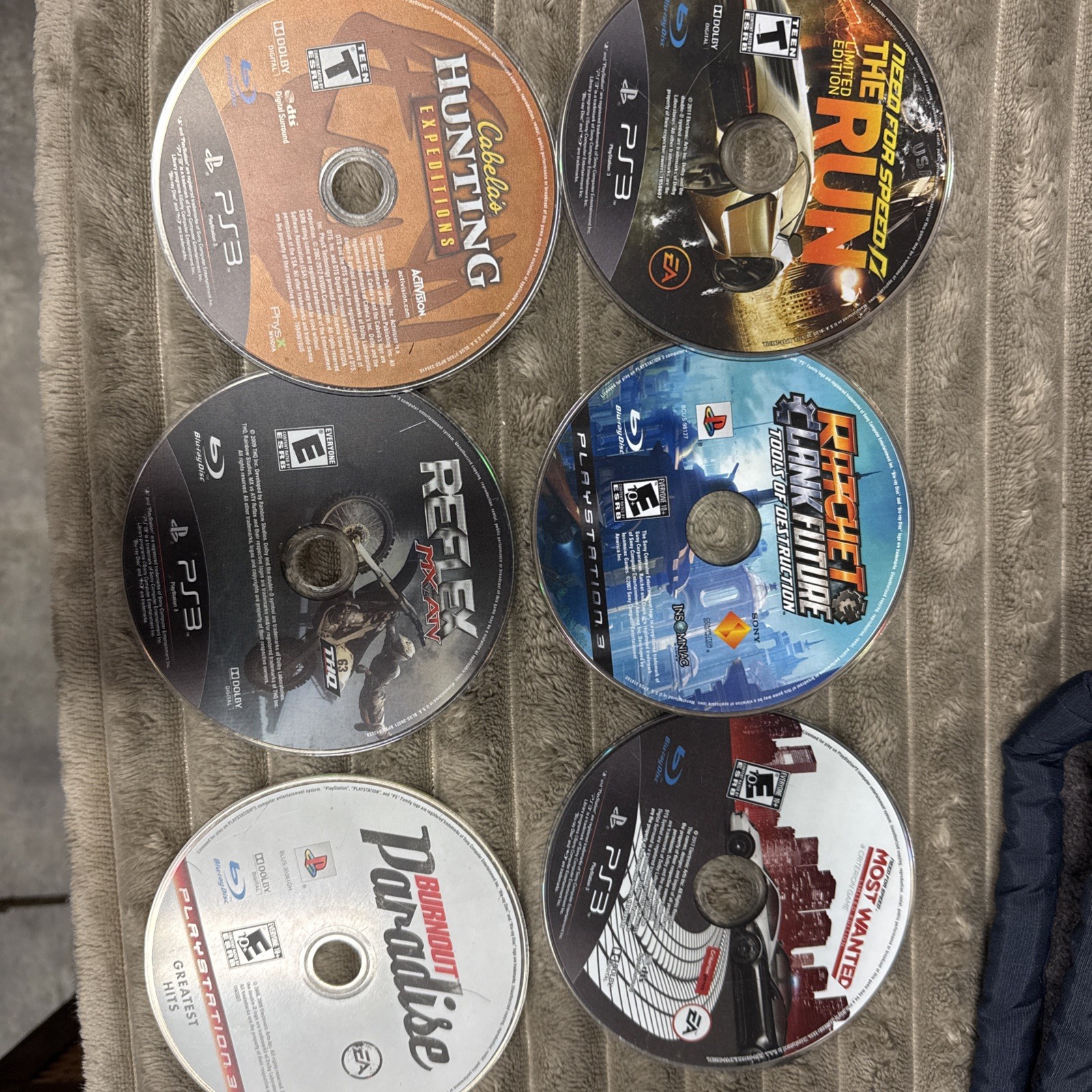 Sony Bundle PlayStation PS4 CUH-1001A PS3 Slim CECH-2501A 29 Games 4 Controllers