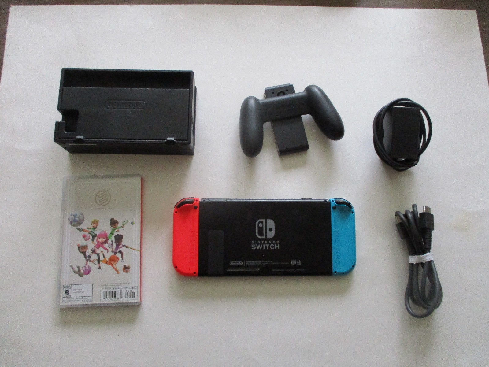 Nintendo Switch Red and Blue Console +1 Game