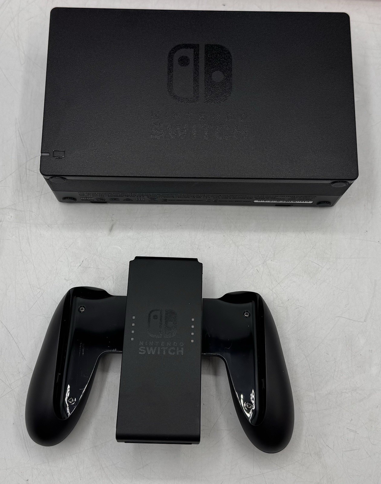 Nintendo Switch HAC-001 (-01) Console Neon Red & Blue Open Box Bundle Tested