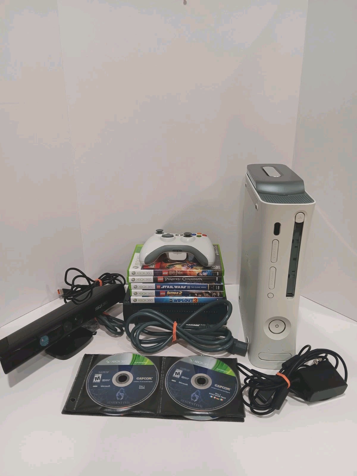 Microsoft Xbox 360 20GB White Console Bundle Kinect Controller 10 Games Tested