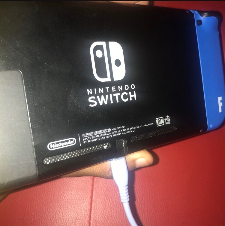 Nintendo Switch Game Console – 32GB, New Edition, Gray (10002199)