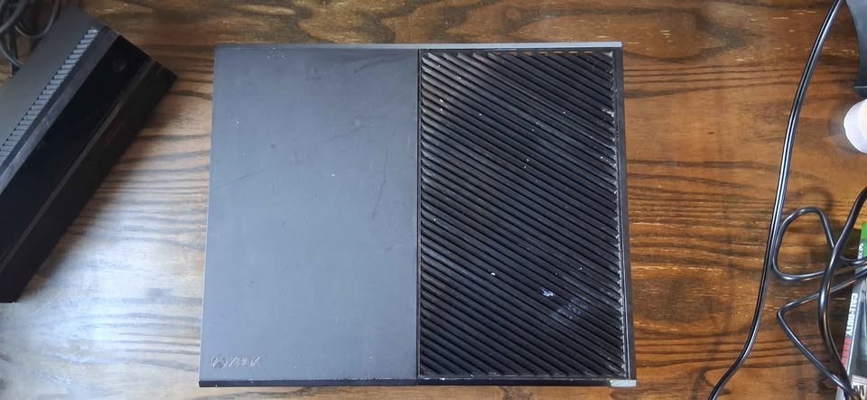 Microsoft Xbox One Console Bundle – Cables, Controllers, Games, Accessories