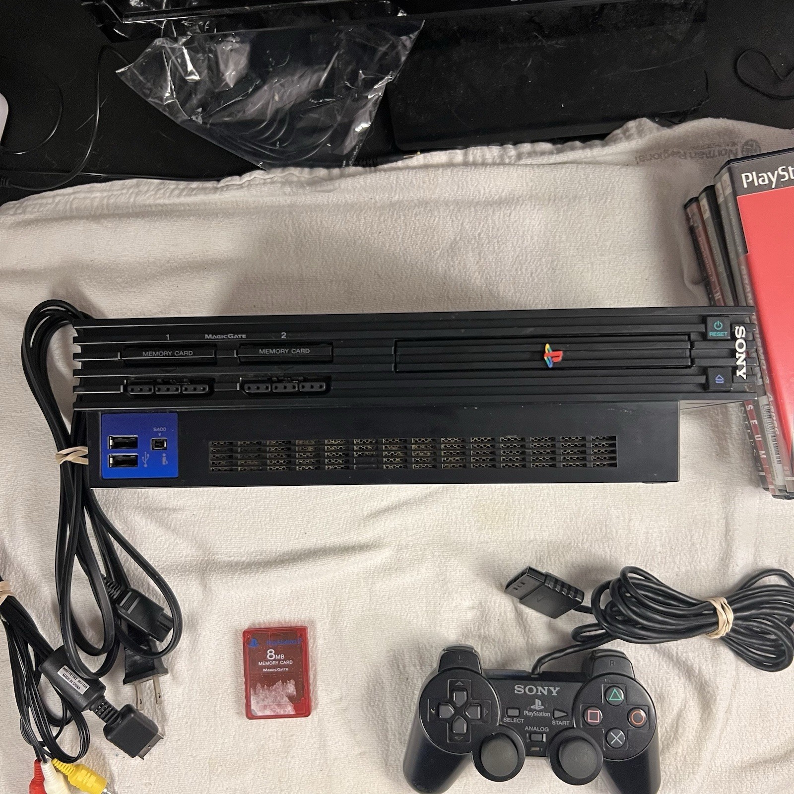 Sony PlayStation 2 Console – Black (SCPH-39001) Bundle 5 Games