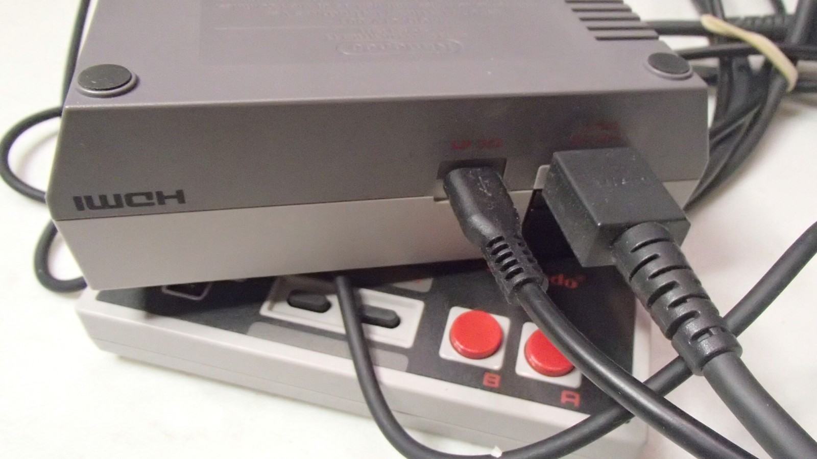 Nintendo Entertainment System NES Classic Model CLV-001 Mini Console 2 Controls