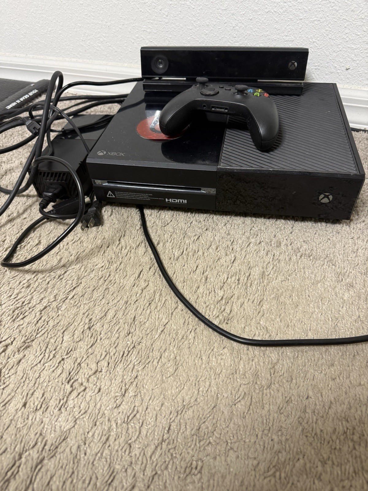 Xbox One Console With Kinect Sensor And Controller With Full Batteries
