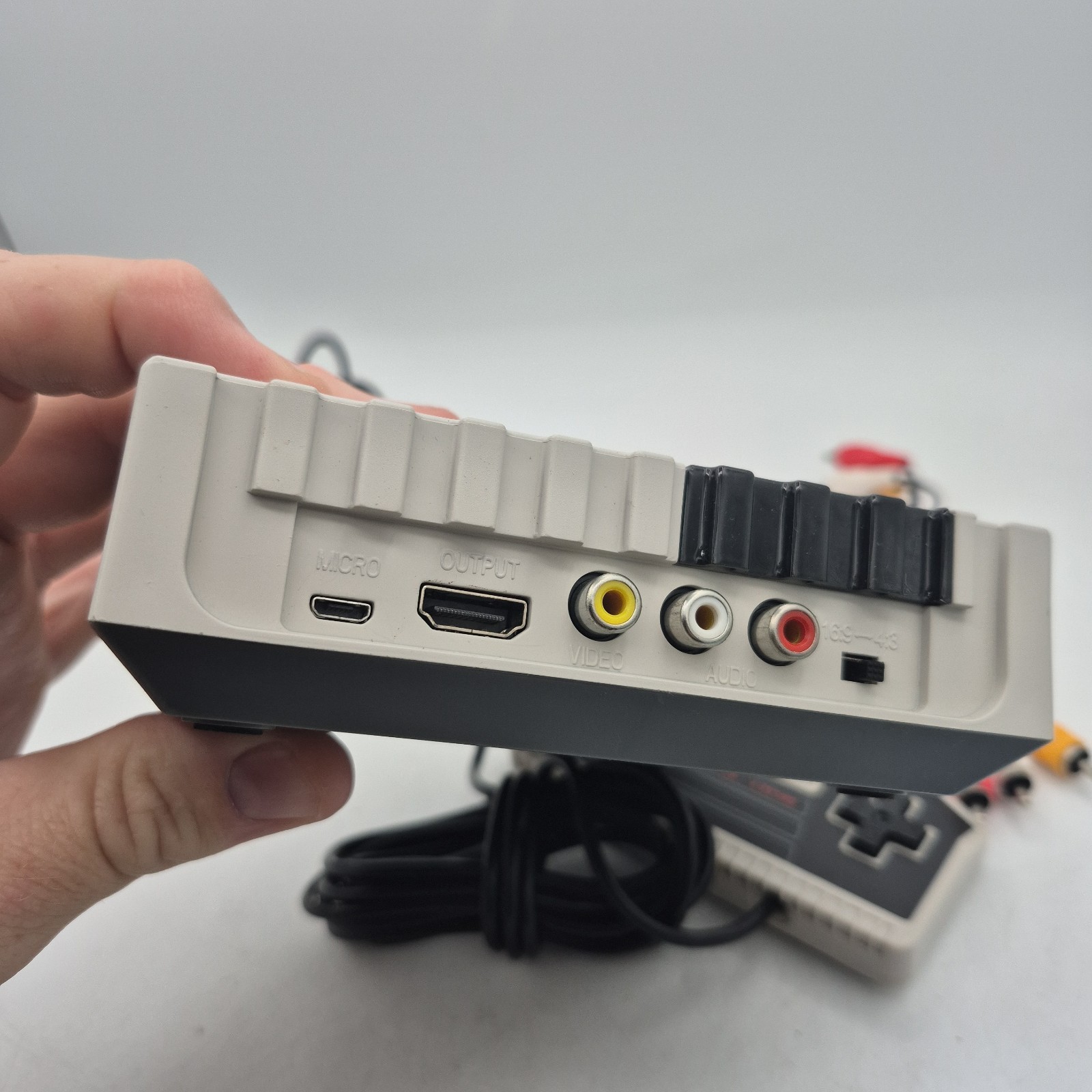 Hyperkin RetroN HD NES Console Gray 720p HDMI PAL/NTSC Switch w/ Controller