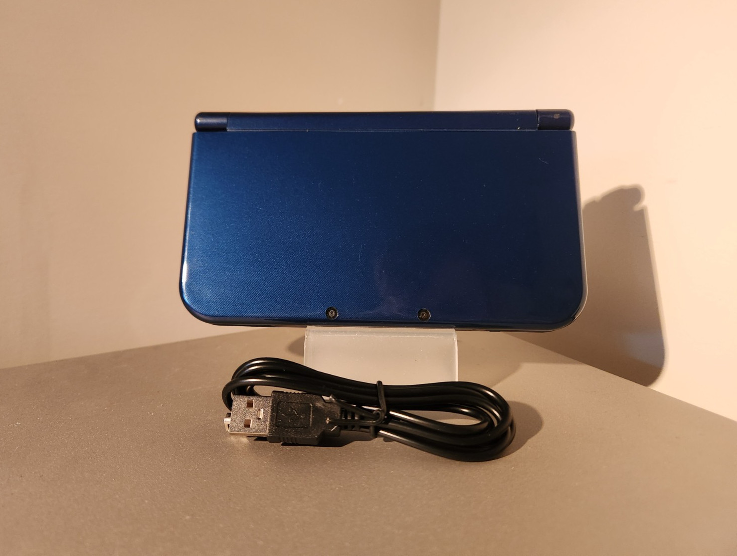 New Nintendo 3DS XL System Blue *REGION FREE*