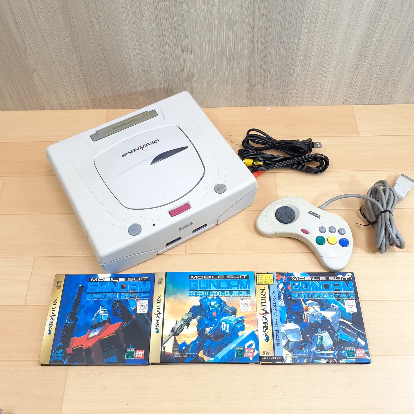 Sega Saturn White Console bundle with 1 controller & 3 Games tested NTSC-J Japan