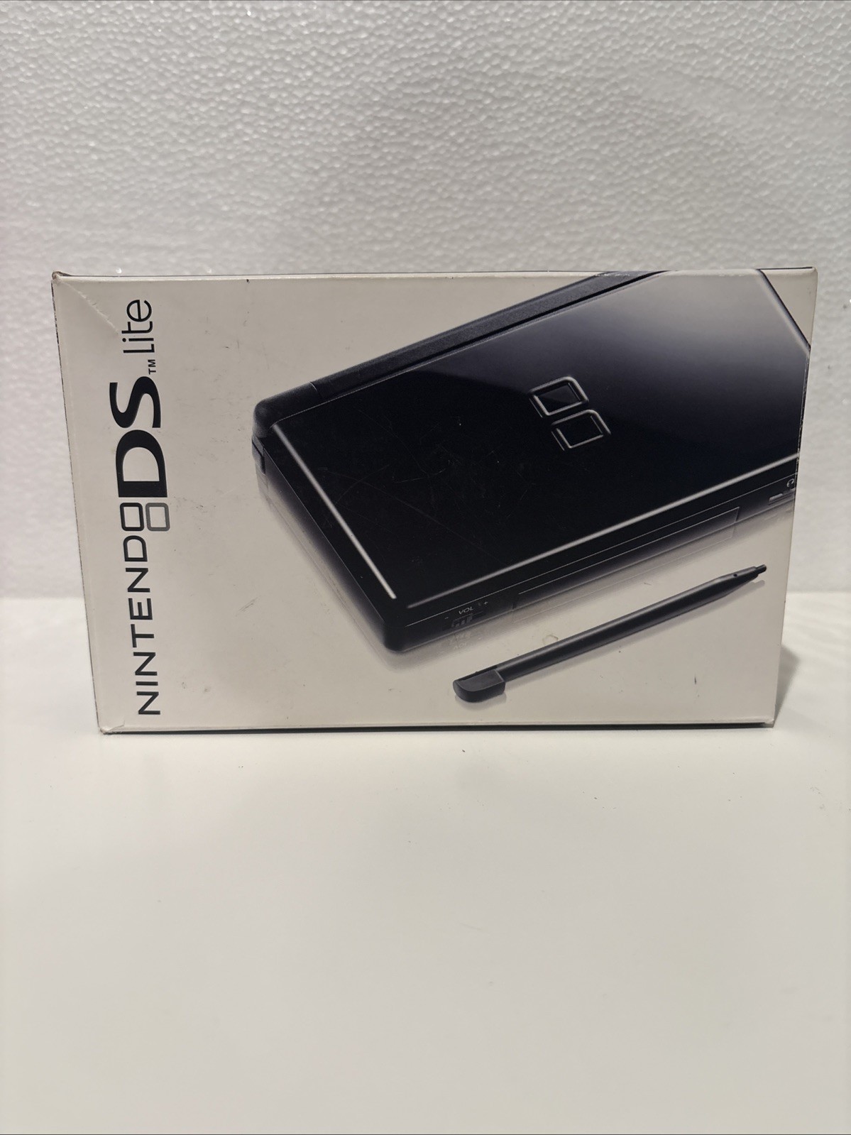 Nintendo DS Handheld System In Box Black/Onyx Complete Near Mint Pre-Owned