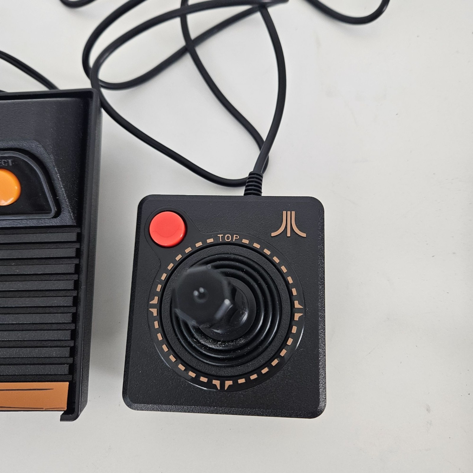 Atari Flashback 8 40th Anniversary Retro W/ Wired Controllers & 105 Video Games
