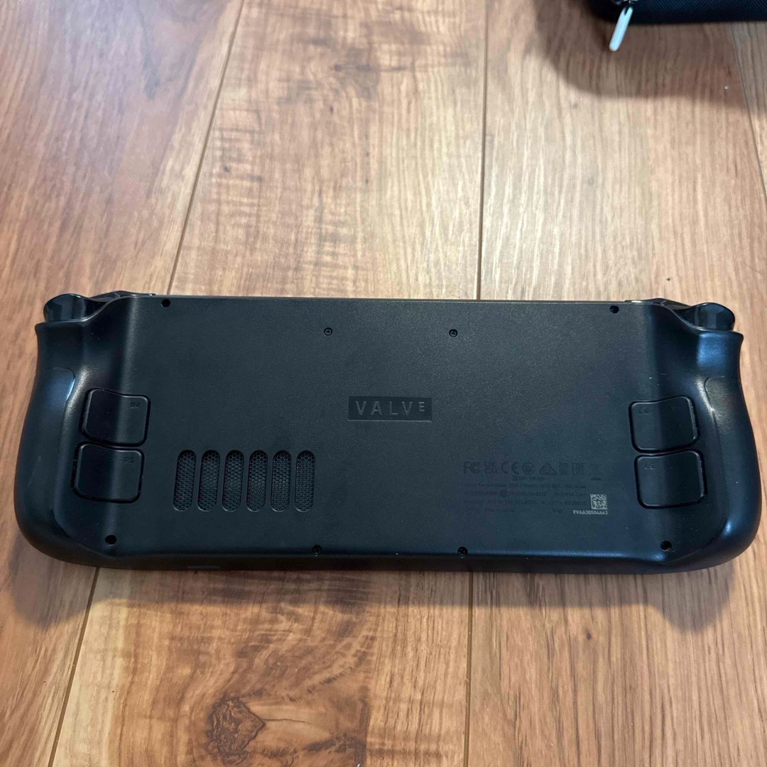 Steam Deck LCD 512GB – Tested and working – Includes official case and charger