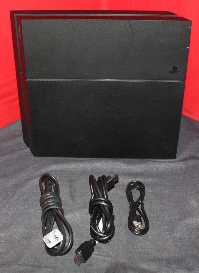 Sony PlayStation 4 PS4 (CUH-1215A) 500Gb With Cables AO4075340