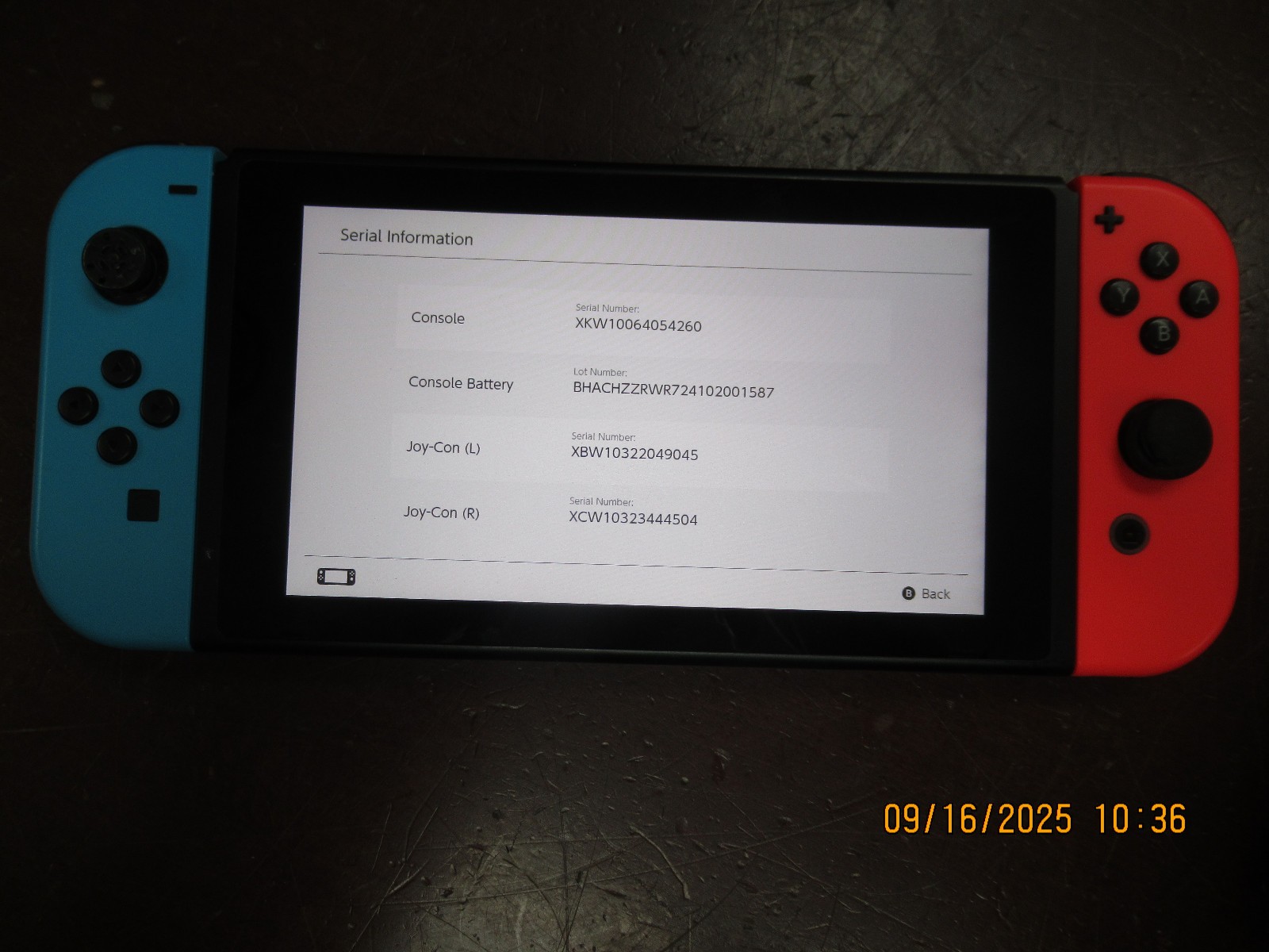 Nintendo Switch 32GB Handheld Console ~ Neon Red/Blue ~ HAC-001 w/ TYPE C