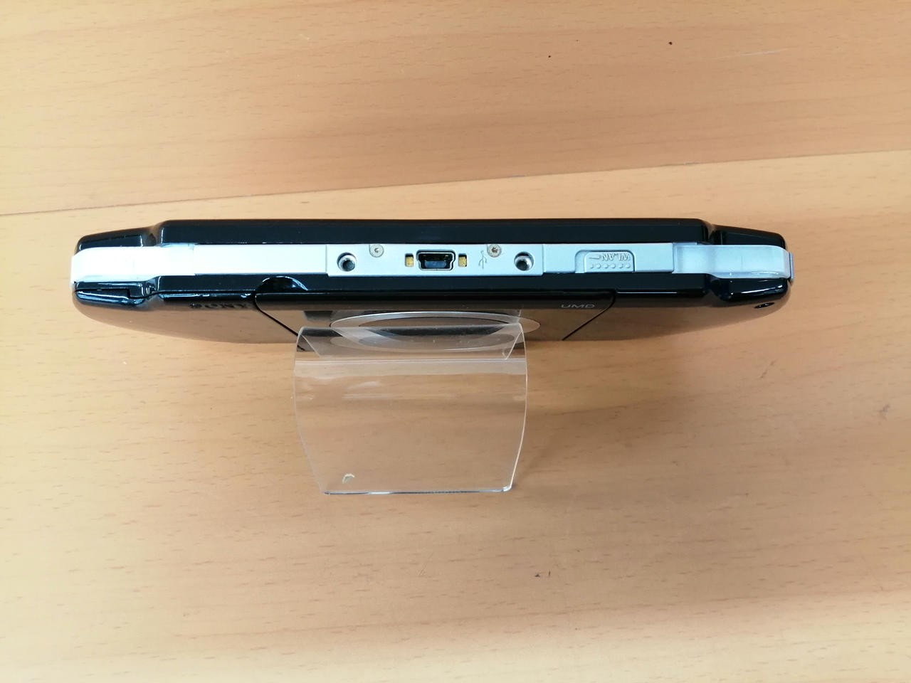 Sony PSP-2000 Slim Lightweight Handheld Console Used