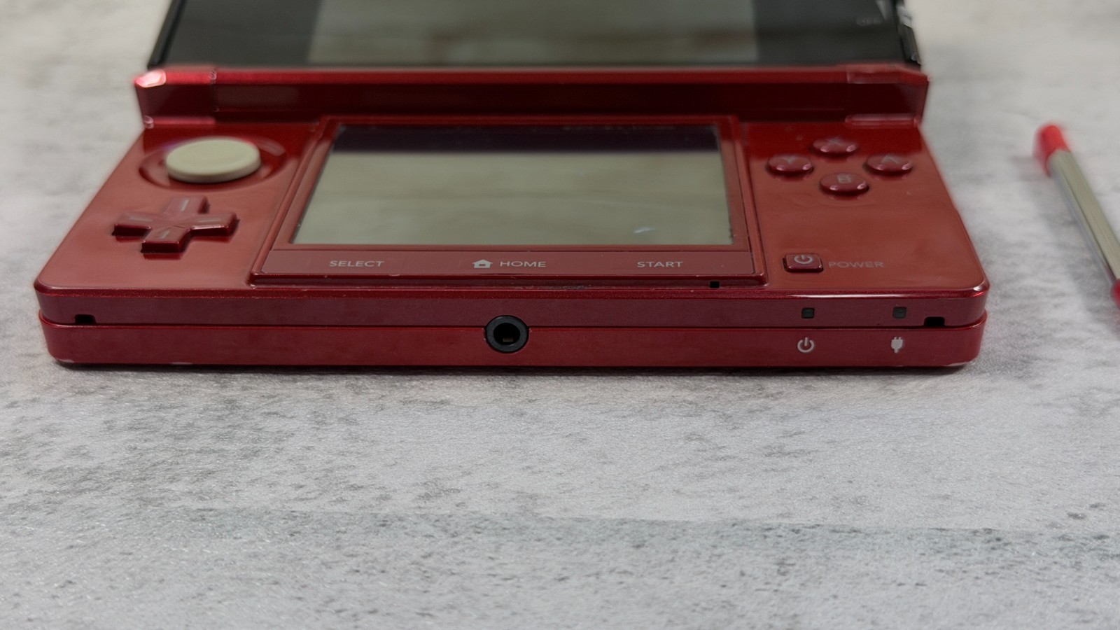 Nintendo 3DS Flame Red Handheld Console System Charger & Stylus CTR-001 READ