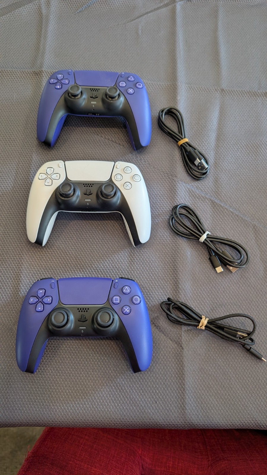 Sony PS5 Blu-Ray Edition Console – White – w/TWO PURPLE CONTROLLERS – free ship!