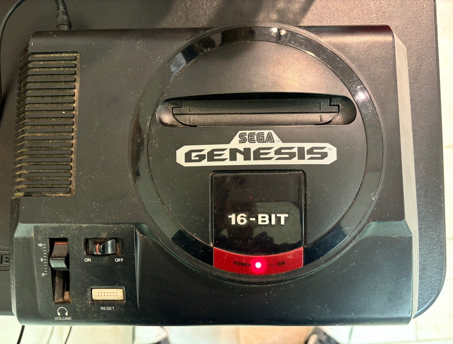 Sega Genesis Model 1 Console MK-1601 Controllers-2 Tested
