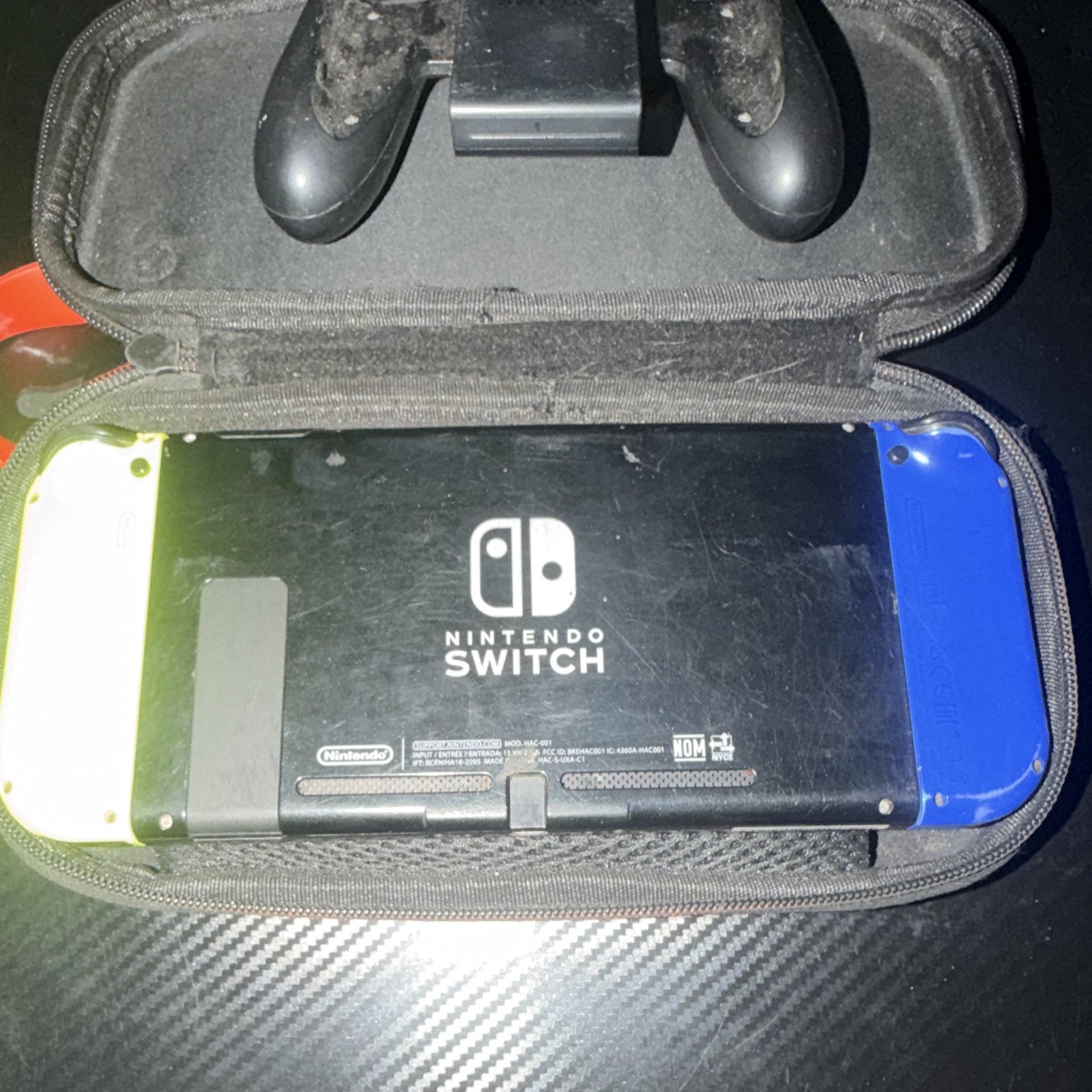 Nintendo Switch HAC-001 Console 32GB 1080p Blue/Yellow Joy-Con + Case